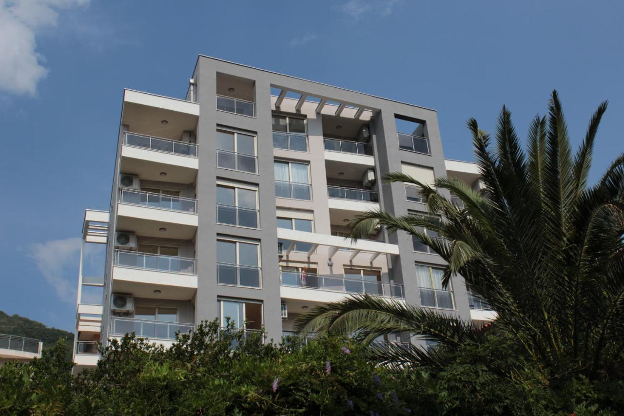 Olimp Lux Hotel Budva Exterior foto