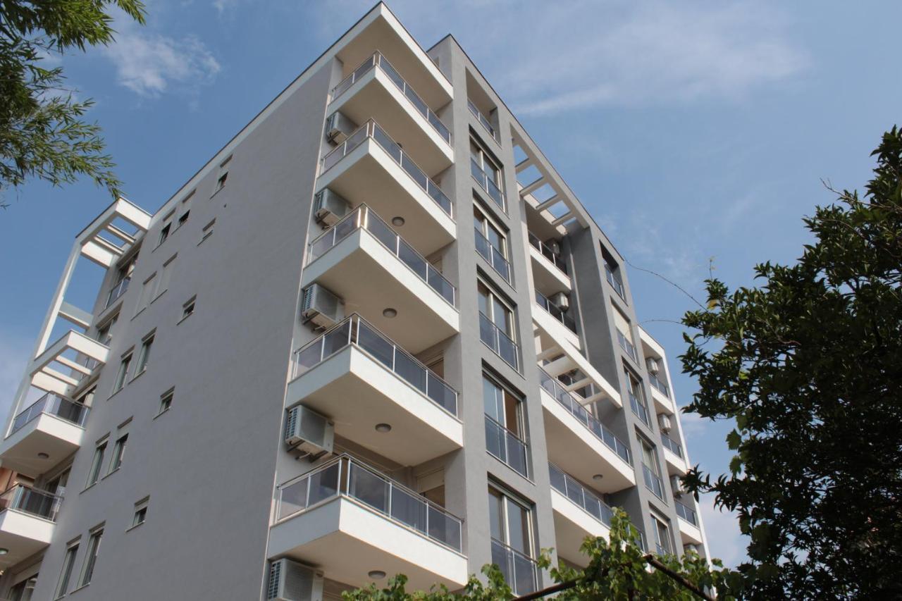 Olimp Lux Hotel Budva Exterior foto