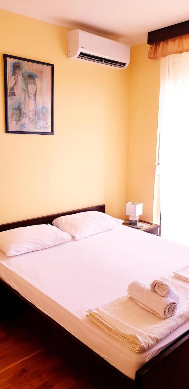 Olimp Lux Hotel Budva Exterior foto