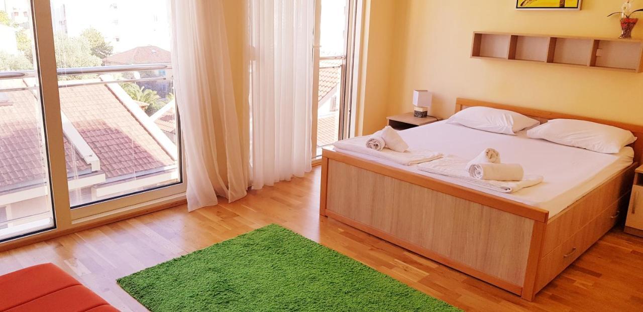 Olimp Lux Hotel Budva Exterior foto